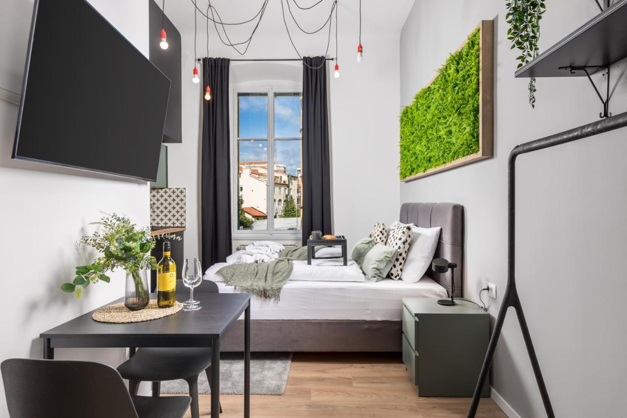 Apartments & Rooms One World Ριέκα Εξωτερικό φωτογραφία