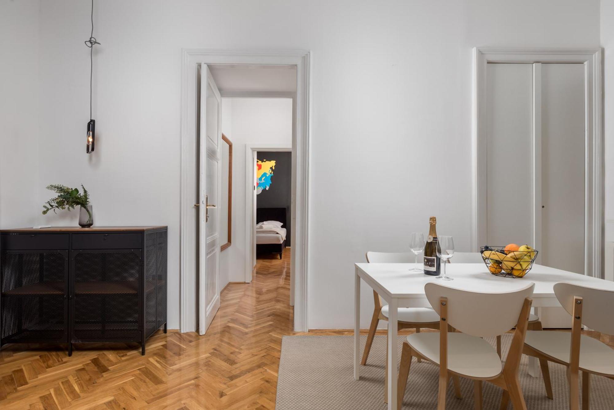 Apartments & Rooms One World Ριέκα Εξωτερικό φωτογραφία