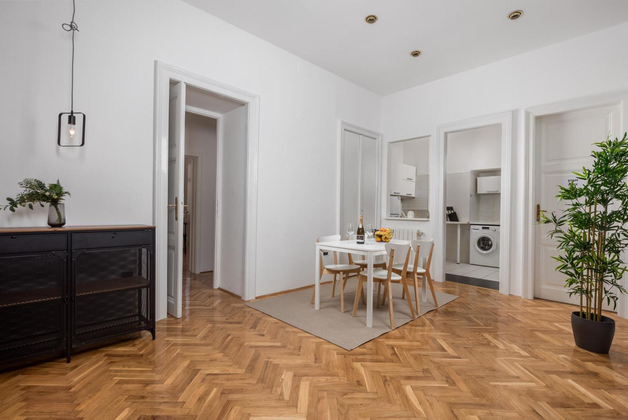 Apartments & Rooms One World Ριέκα Εξωτερικό φωτογραφία