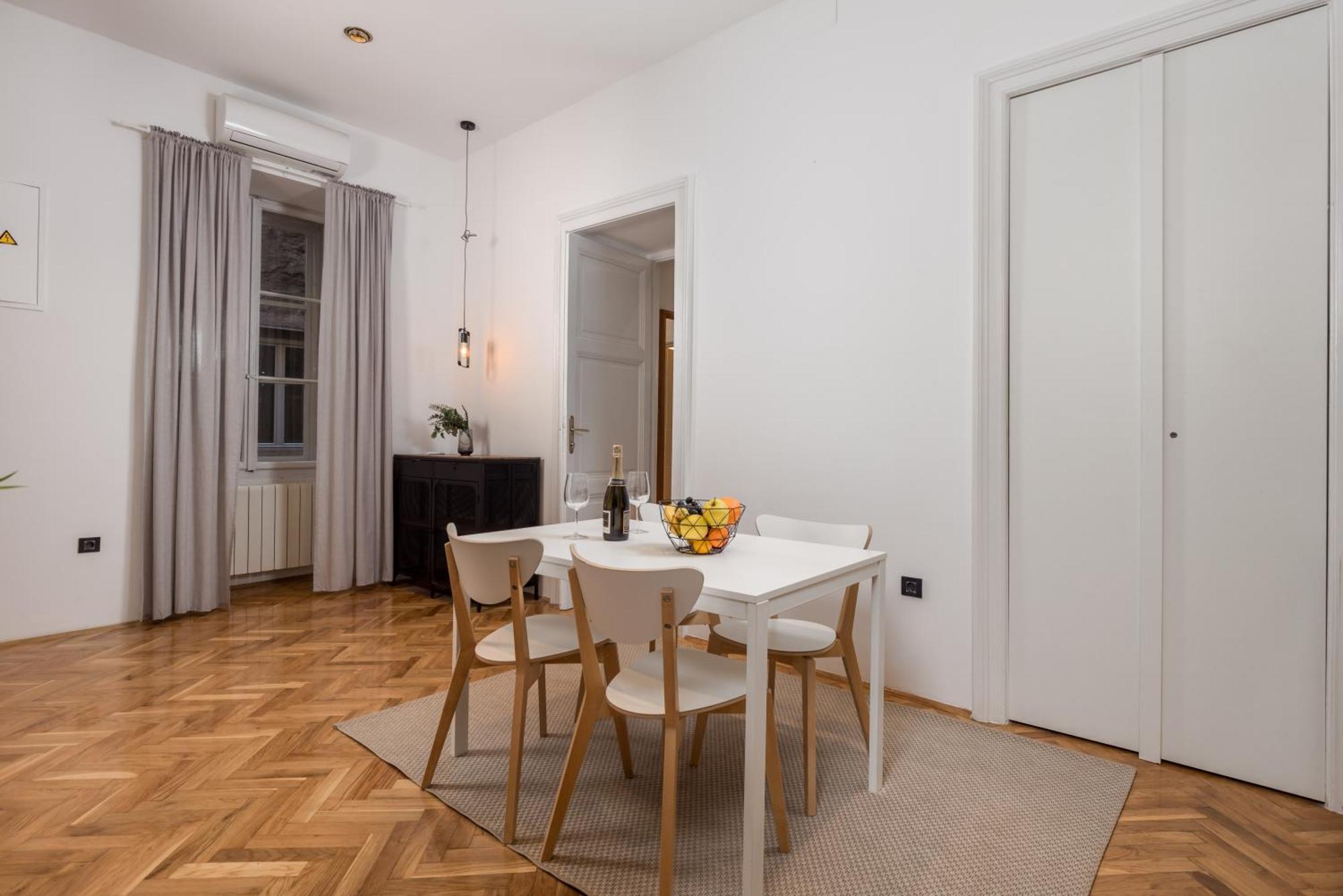 Apartments & Rooms One World Ριέκα Εξωτερικό φωτογραφία
